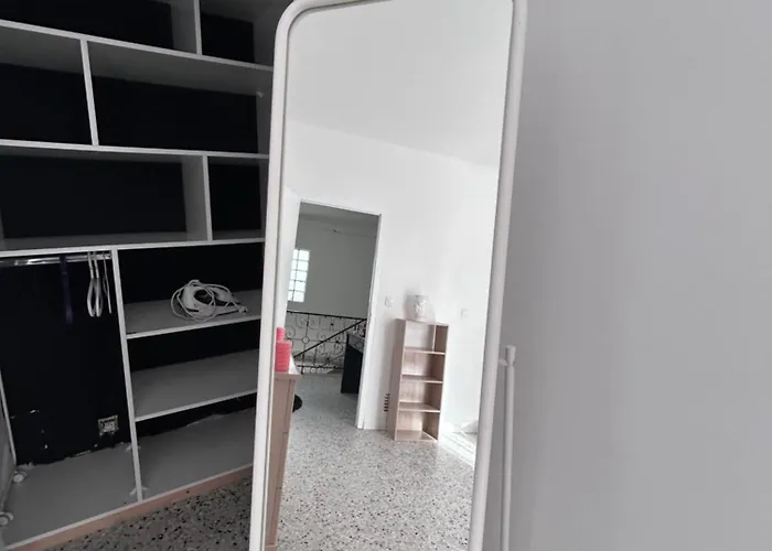 Maison Familiale A Nimes